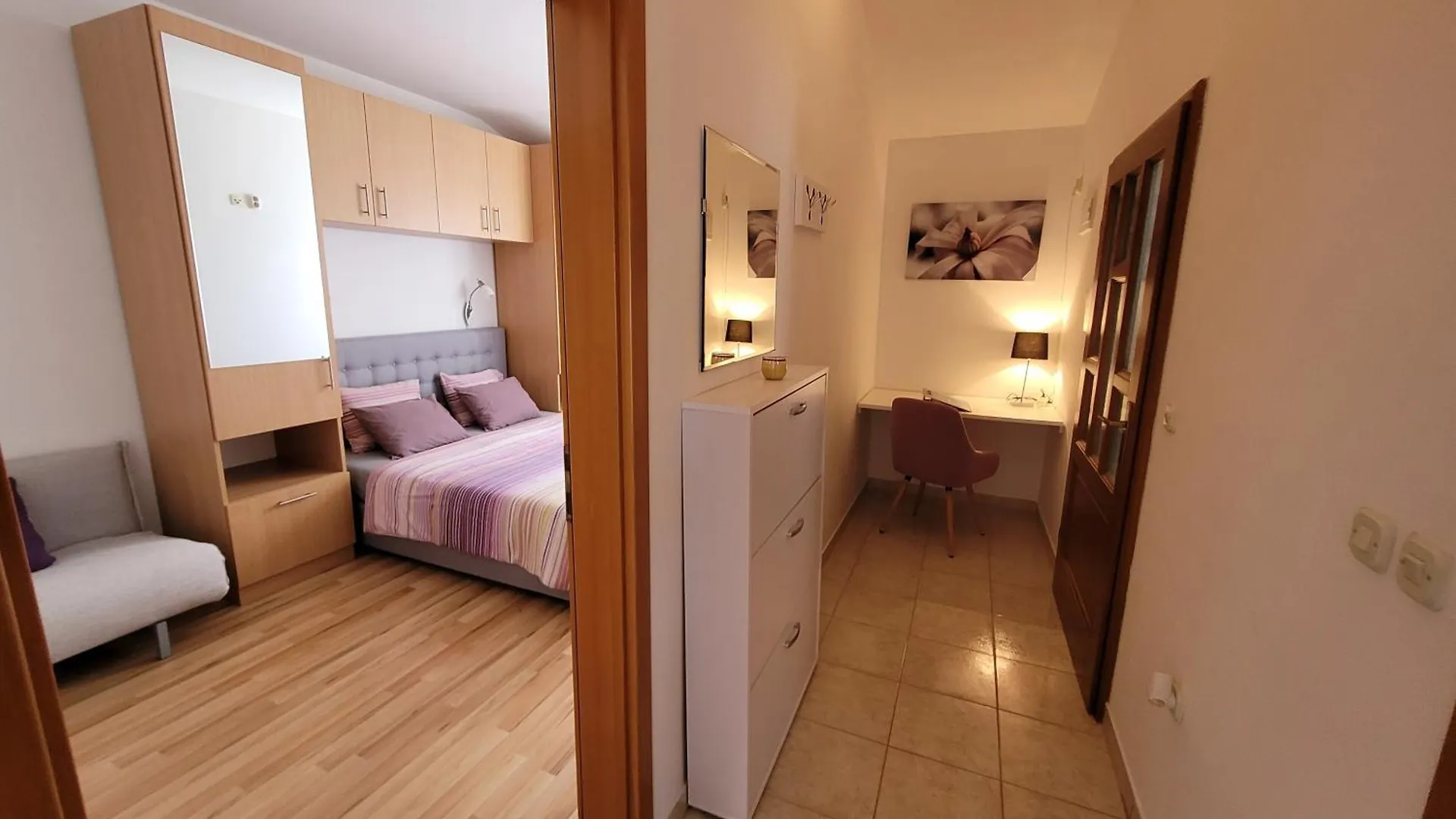 Cozy Seaside Family Apartment Iris In Mandre 0*,